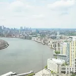 Canary Wharf - Newfoundland Luxury Apartment