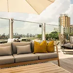 Canary Wharf - Newfoundland Luxury Apartment